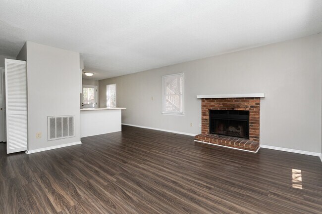 Photo - 1501 Mary Frances Pl Unit B