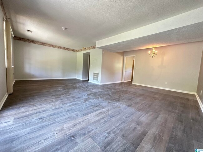 Photo - 2404 Hampstead Dr