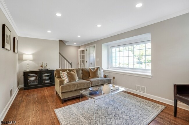 Photo - 256 Woodland Ave