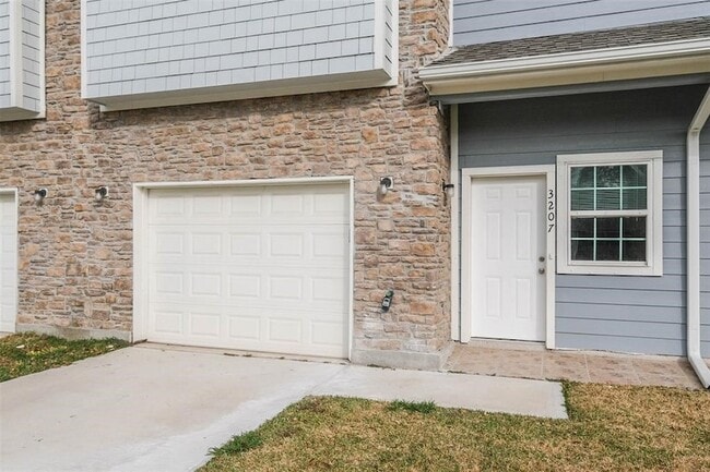 Photo - 3207 Avenue O