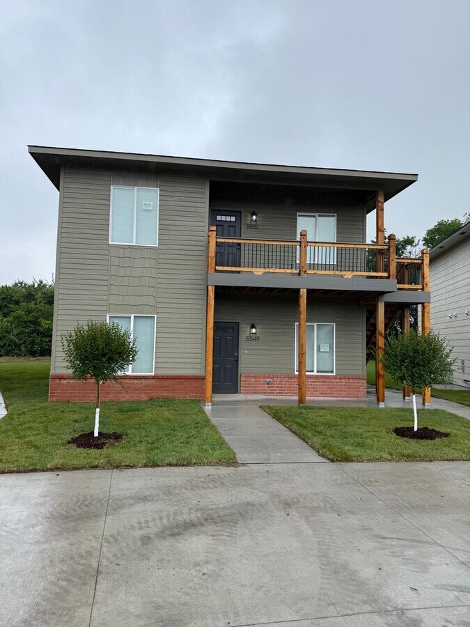 5549-5551 N Bressler Dr. Bel Aire, KS 67219 - 5549-5551 N Bressler Dr. Bel Aire, KS 67219 Apartment Unit 5549 N Bressler Dr