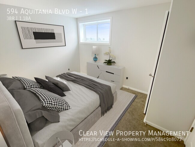 Photo - Beautiful 3 bedrooms Townhouse in Gary Station!