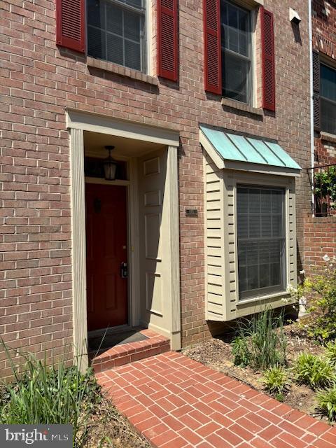 Photo - 870 N Jackson St