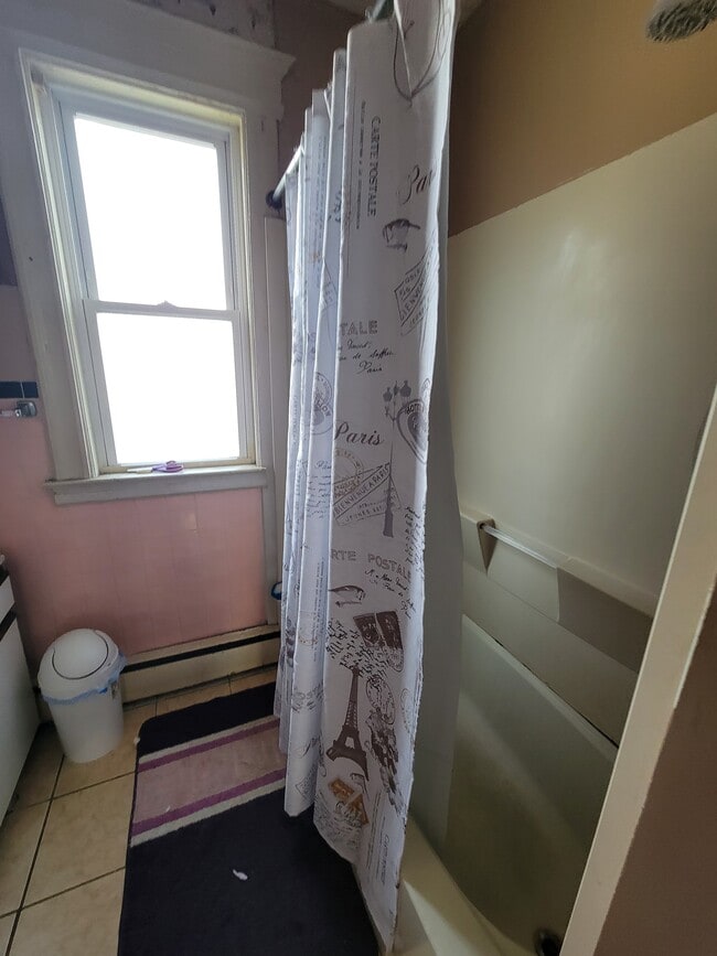 Photo - Rowe Property Unit 3