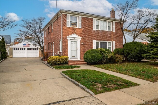 Building Photo - 60 Chestnut St Unit 2