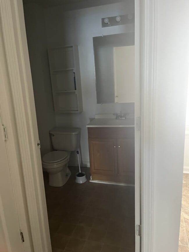 Photo - 1038 Logan St