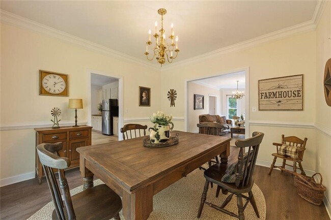 Photo - 219 Deerhill Dr