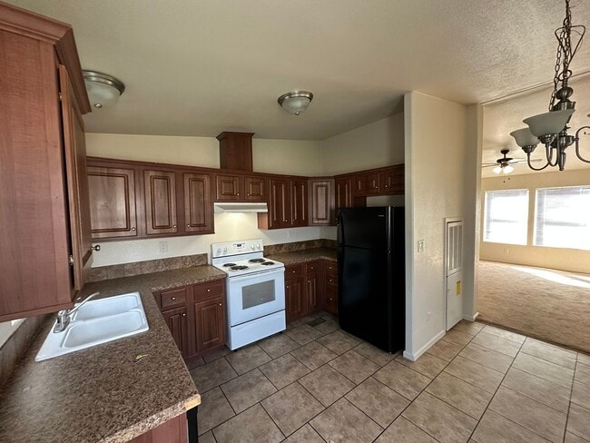 Photo - 3 Bed 2 Bath Duplex