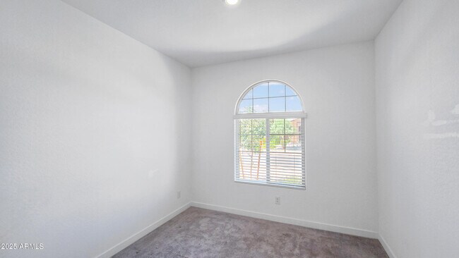 Photo - 2563 W Hidalgo Ave