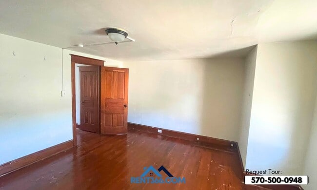 Photo - 405 N 2nd St