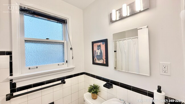 Photo - 54 Shrewsbury Sq