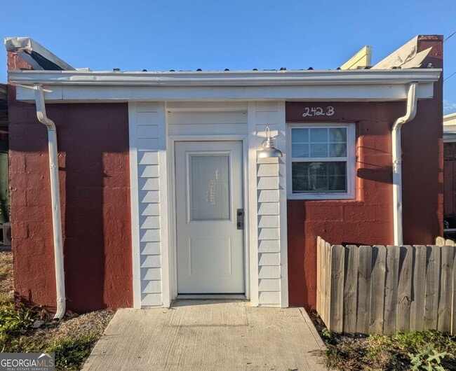 Building Photo - 242 N 5th Ave