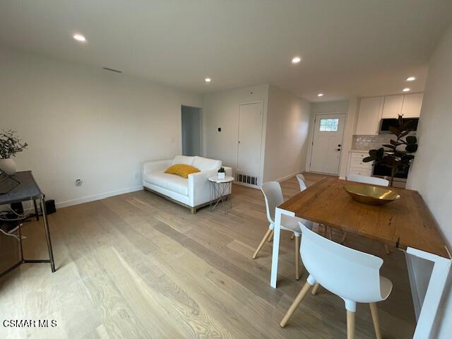 1157 Hudspeth Ave