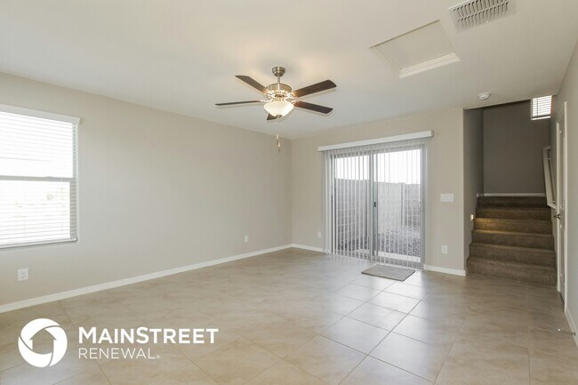 Photo - 3915 S 82nd Dr