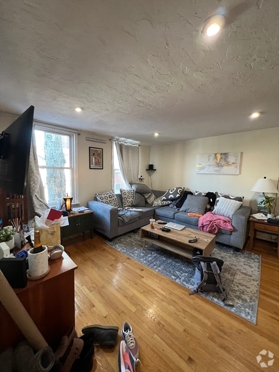 Building Photo - 33 Sciarappa St Unit 2L Rental