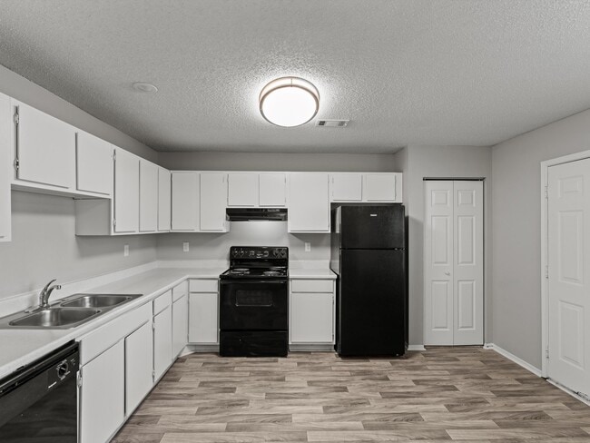 Wilshire Park Apartments