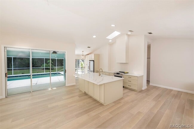 Photo - 1105 N Chance Way