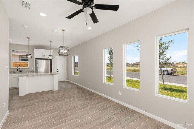 Photo - 9 Fuerte Ave Apartment Unit 3