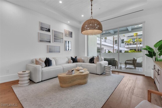 Photo - 201 8th St S Unit 208