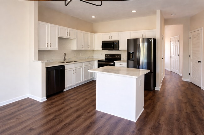 Building Photo - 1345 Bell Rd