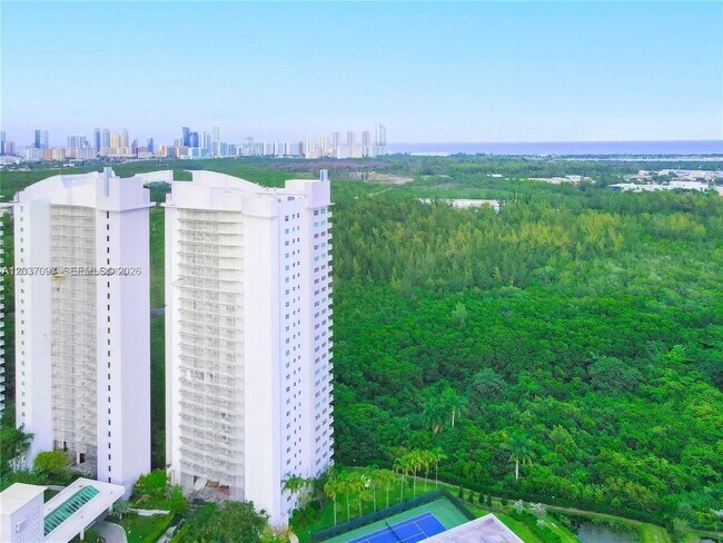 Photo - 14951 Royal Oaks Ln Unit 1001