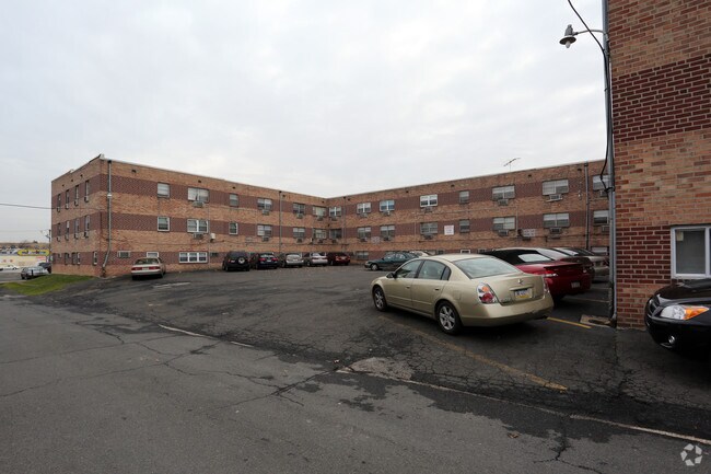 Tustin Court Apartments - Tustin Apartments