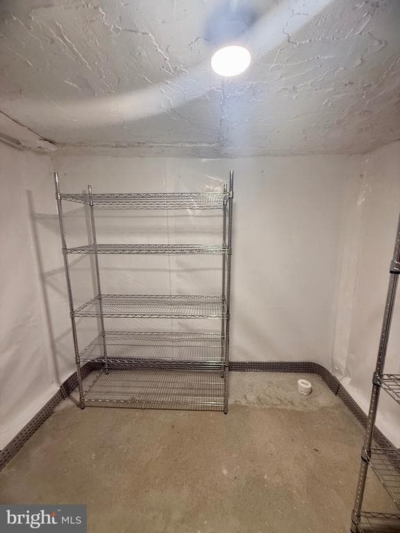 Photo - 125 Maple St