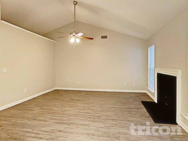 Photo - 100 Rolling Rock Rd