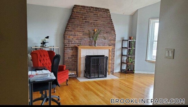 Photo - 154 Harvard St Unit 7