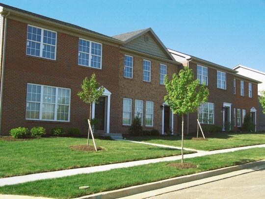 Waveland Townhomes Apartments - Waveland Townhomes Apartments