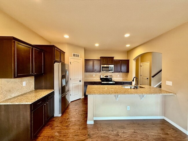 Photo - Beautiful Bedroom in Forest Meadows!