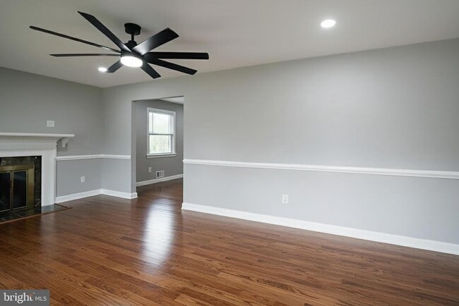 Photo - 10802 Blossom Ln