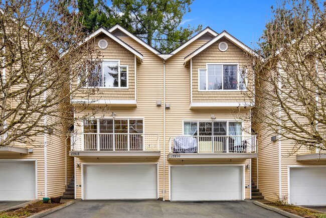 Redmond Avondale 3 Bedroom 3.5 Bath Townho... - Redmond Avondale 3 Bedroom 3.5 Bath Townho... Casa