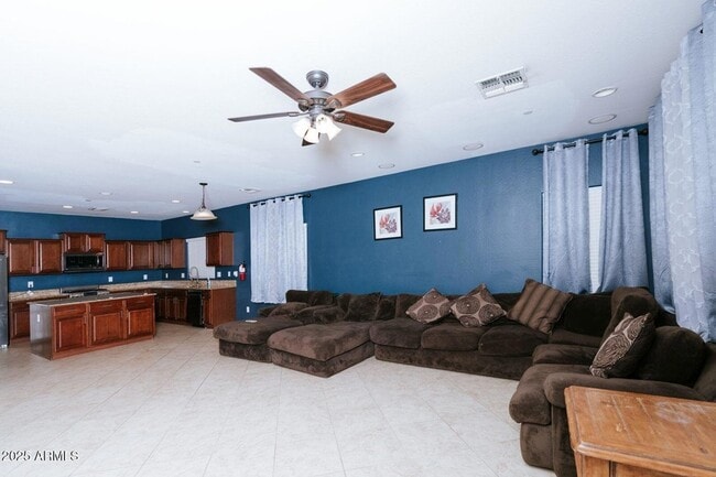 Photo - 19367 W Madison St