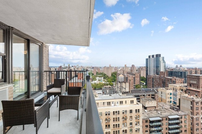 Photo - 175 W 95th St Unit 26G