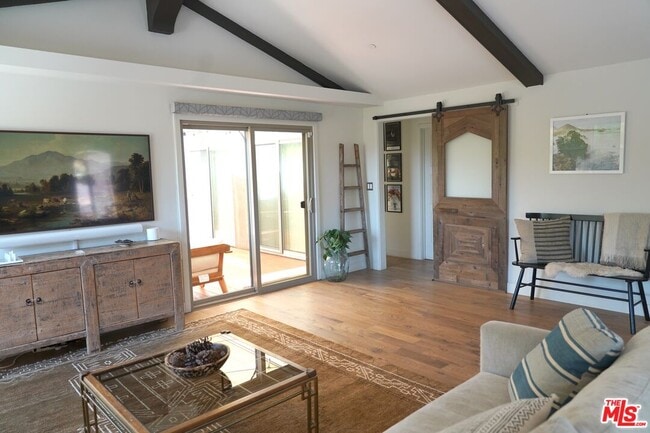 Photo - 6267 Tipton Way