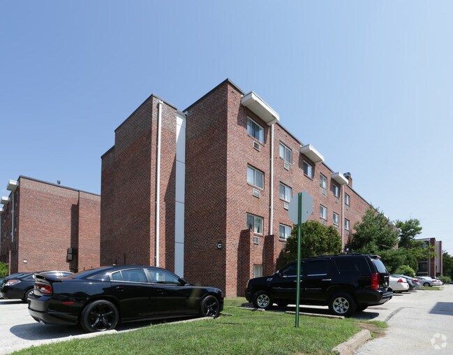 Barclay Square Apartments For Rent in Upper Darby, PA