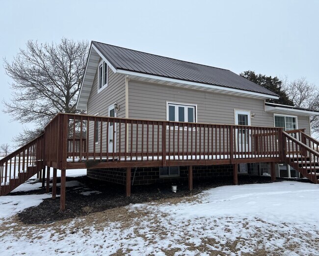 Large wrap around deck - S13190 County Road K House