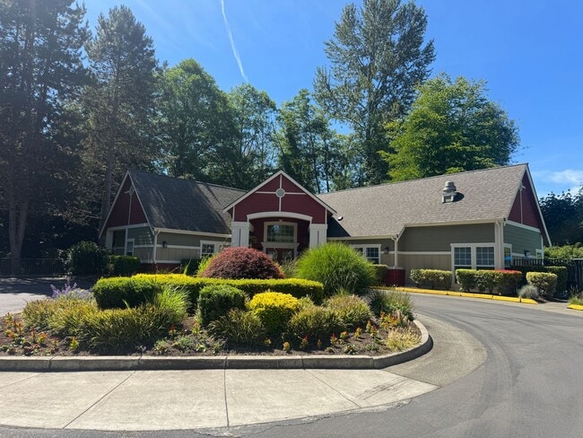 Building Photo - A must-see home in a desirable Kenmore location! Unit E301