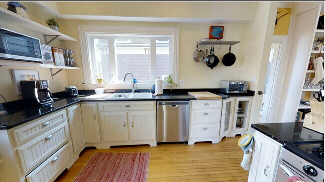 Photo - 12 Claremon St Unit 1