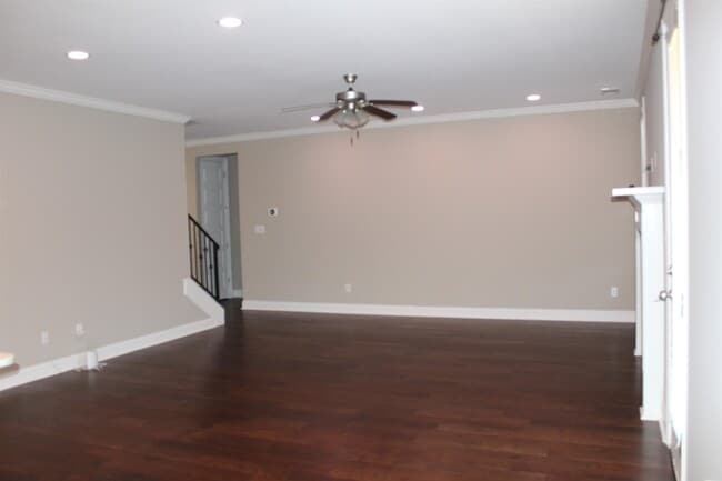 Photo - 148 Nugget Ln