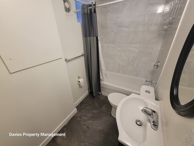 Photo - 9623-9652 52 St NW