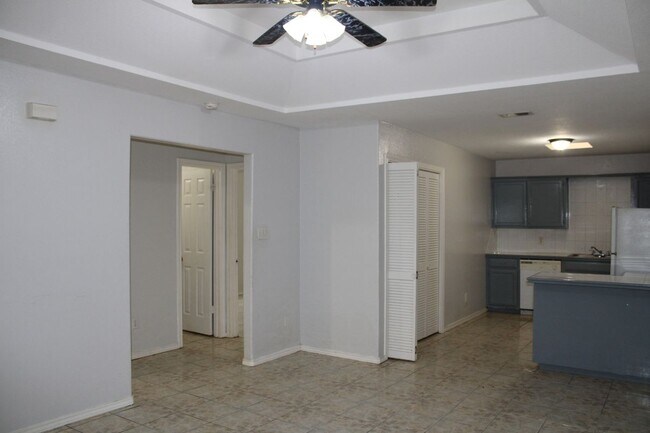 2201 Kimberly Ln Unit A