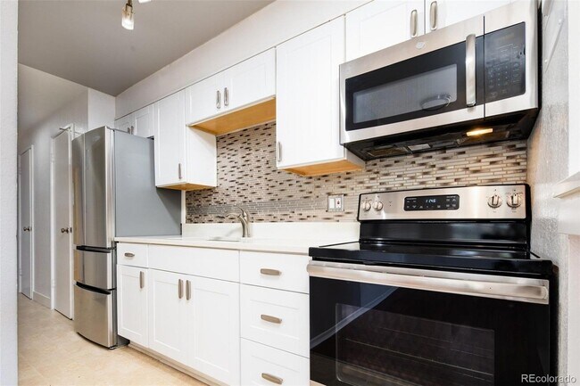 3300 S Clarkson St Unit 201