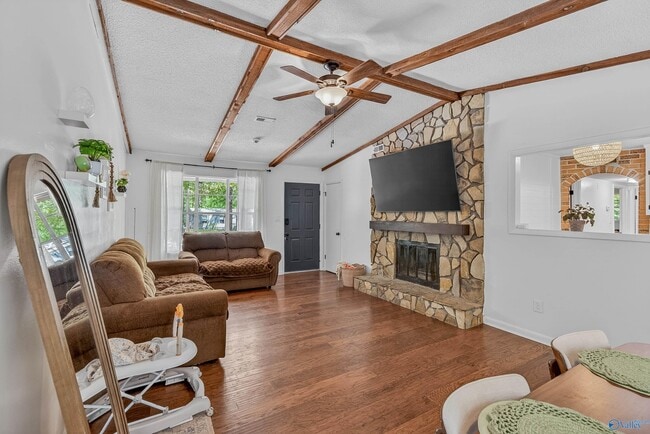 Photo - 124 W Emert Rd