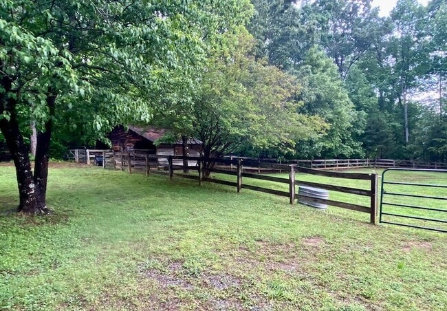 932 Solen Williams Rd