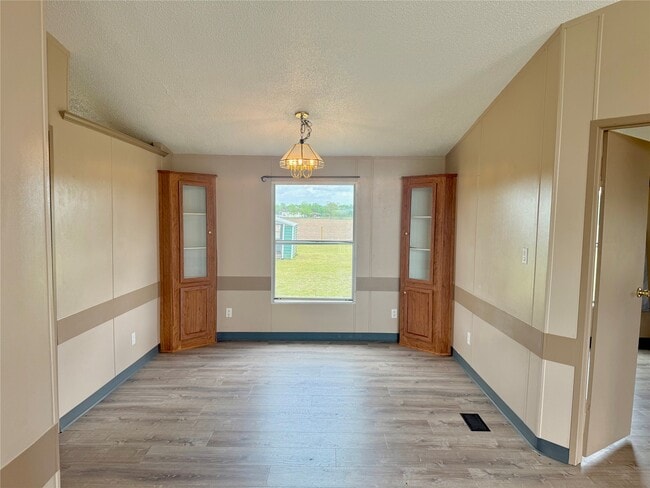 Photo - 1841 County Rd 382