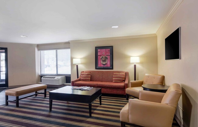 Furnished Studio-Dallas - Farmers Branch