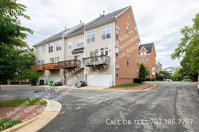 Photo - 5000 Donovan Dr