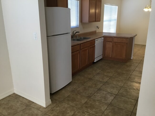 Photo - 1740 Sierra Norte Loop NE